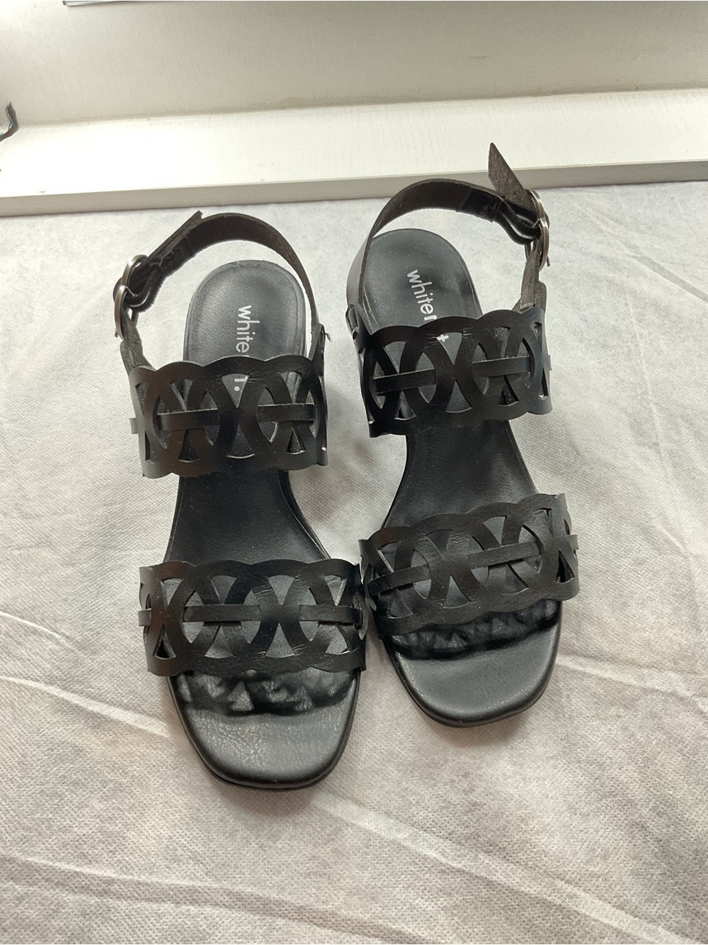 White Mt. Black Laser Cutout Leather Sandals Block Heels Classic Minimalist Y2K